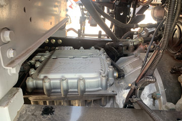 ��������KL 12.9L LNG 520���� 6X4 ����12�� AMT�Զ��� ǣ����ͼƬ