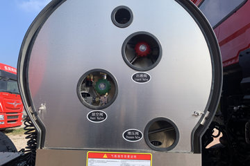 ��������KL 12.9L LNG 520���� 6X4 ����12�� AMT�Զ��� ǣ����ͼƬ