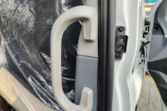 上汽大通V80 2025款 2T柴油 125马力 7座手动长轴轻客