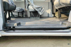 上汽大通V80 2025款 2T柴油 125马力 7座手动长轴轻客