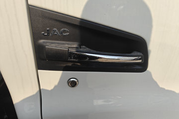 ���� ˧��EV5 4.5T 4.22�׵��Ŵ��綯�����Ῠ81.14kWhͼƬ