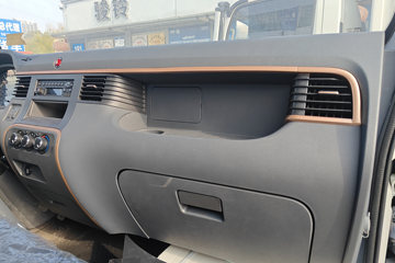 ���� ˧��EV5 4.5T 4.22�׵��Ŵ��綯�����Ῠ81.14kWhͼƬ