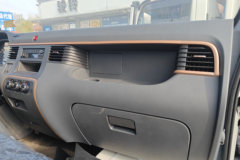 江淮 帅铃EV5 4.5T 4.22米单排纯电动栏板轻卡81.14kWh