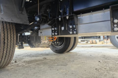 江淮 帅铃EV5 4.5T 4.22米单排纯电动栏板轻卡81.14kWh