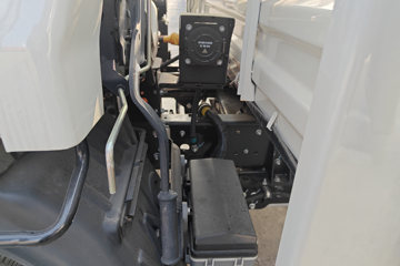 ���� ˧��EV5 4.5T 4.22�׵��Ŵ��綯�����Ῠ81.14kWhͼƬ