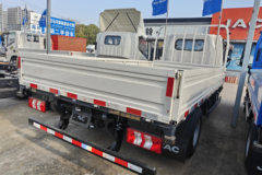 江淮 帅铃EV5 4.5T 4.22米单排纯电动栏板轻卡81.14kWh