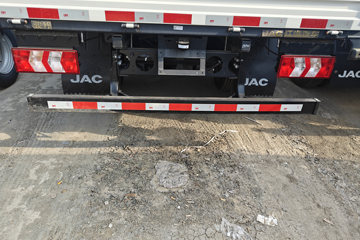 ���� ˧��EV5 4.5T 4.22�׵��Ŵ��綯�����Ῠ81.14kWhͼƬ