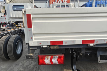 ���� ˧��EV5 4.5T 4.22�׵��Ŵ��綯�����Ῠ81.14kWhͼƬ