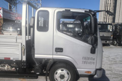 江淮 骏铃A3 2.5L柴油 160马力 星瑞5档 3.85米排半栏板轻卡