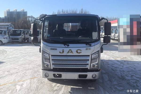 江淮骏铃A3 2.7L CNG 130马力 5档 液刹 3.85米排半仓栅式轻卡