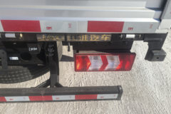 江淮 骏铃A3 2.5L柴油 160马力 星瑞5档 3.85米排半栏板轻卡