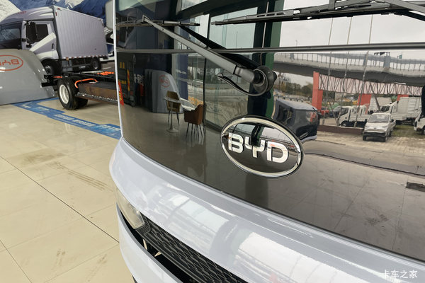 金马贺岁，安迪公司提供2000元购车礼包。