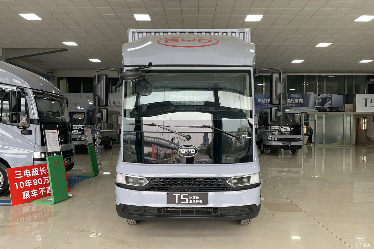 ���ǵ�T5 �Ƹ��� 4.03�׵��Ų��ʽ���̻�϶�����ʽ�Ῠ ����55.39kWh���