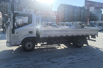 骏铃A3&nbsp;载货车外观                                                图片