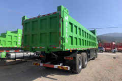 解放JH6 8X4 8.8米纯电动自卸车 宁德时代400kWh