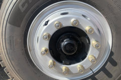 解放JH6 8X4 8.8米纯电动自卸车 宁德时代400kWh