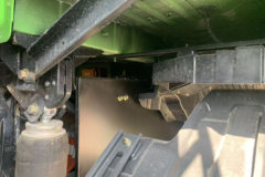 解放JH6 8X4 8.8米纯电动自卸车 宁德时代400kWh