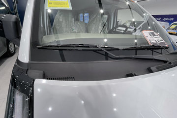 Զ������V8E���ܰ� 2025�� �ǻ۰� 6�� ���綯��� ����ʱ��50.2kWhͼƬ