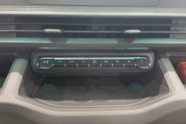 星享V8E&nbsp;电动封闭厢货驾驶室图片