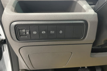 Զ������V8E���ܰ� 2025�� �ǻ۰� 6�� ���綯��� ����ʱ��50.2kWhͼƬ