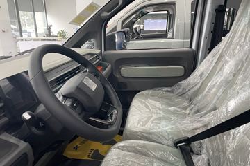 Զ������V8E���ܰ� 2025�� �ǻ۰� 6�� ���綯��� ����ʱ��50.2kWhͼƬ