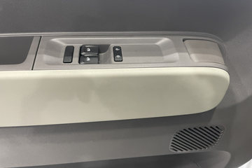 Զ������V8E���ܰ� 2025�� �ǻ۰� 6�� ���綯��� ����ʱ��50.2kWhͼƬ