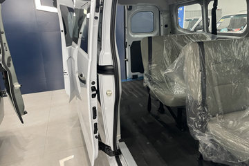 Զ������V8E���ܰ� 2025�� �ǻ۰� 6�� ���綯��� ����ʱ��50.2kWhͼƬ