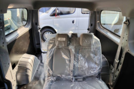 大拿V1L&nbsp;电动封闭厢货驾驶室图片