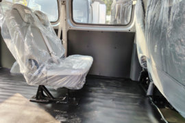 大拿V1L&nbsp;电动封闭厢货驾驶室图片