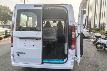 Զ������V8E���ܰ� 2025�� �ǻ۰� 6�� ���綯��� ����51.4kWhͼƬ