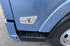 蓝擎·悦EN 气刹 4.18米单排纯电动仓栅式轻卡 弗迪96.2kWh