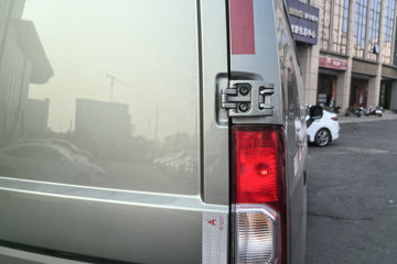 Զ������V8E 2025�� �ǻ۰� 2�� ���綯��ջ��� ����51.4kWhͼƬ