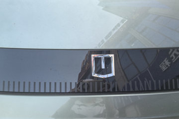 Զ������V8E 2025�� �ǻ۰� 2�� ���綯��ջ��� ����51.4kWhͼƬ