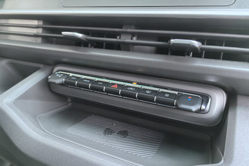 Զ������V8E 2025�� �ǻ۰� 2�� ���綯��ջ��� ����51.4kWhͼƬ