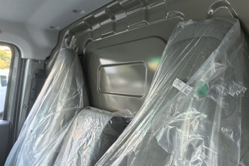 Զ������V8E 2025�� �ǻ۰� 2�� ���綯��ջ��� ����51.4kWhͼƬ