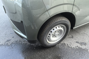 Զ������V8E 2025�� �ǻ۰� 2�� ���綯��ջ��� ����51.4kWhͼƬ