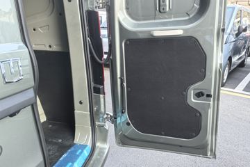 Զ������V8E 2025�� �ǻ۰� 2�� ���綯��ջ��� ����51.4kWhͼƬ