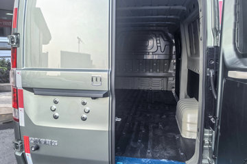 Զ������V8E 2025�� �ǻ۰� 2�� ���綯��ջ��� ����51.4kWhͼƬ