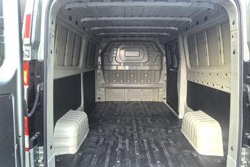 Զ������V8E 2025�� �ǻ۰� 2�� ���綯��ջ��� ����51.4kWhͼƬ