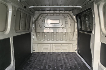 Զ������V8E 2025�� �ǻ۰� 2�� ���綯��ջ��� ����51.4kWhͼƬ