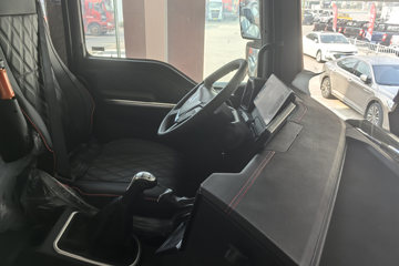 �����ǵ¿�SITRAK G5 ȫ��֮�� 6.9L���� 290���� 4X2 �й�����8�� 6.8�ײ�դʽ�ػ���ͼƬ