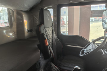 �����ǵ¿�SITRAK G5 ȫ��֮�� 6.9L���� 290���� 4X2 �й�����8�� 6.8�ײ�դʽ�ػ���ͼƬ