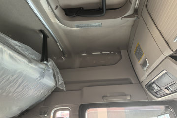 �����ǵ¿�SITRAK G5 ȫ��֮�� 6.9L���� 290���� 4X2 �й�����8�� 6.8�ײ�դʽ�ػ���ͼƬ