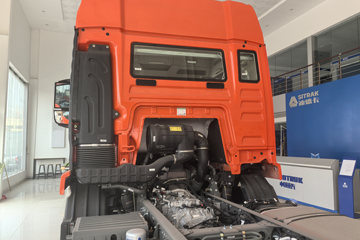 �����ǵ¿�SITRAK G5 ȫ��֮�� 6.9L���� 290���� 4X2 �й�����8�� 6.8�ײ�դʽ�ػ���ͼƬ