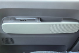 星智F3E&nbsp;电动载货车驾驶室图片