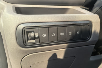 Զ������F3E 2025���ǻ۰� Һɲ 3.82�׵��Ŵ��綯��ʽ΢�� ����65kWhͼƬ
