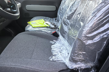 Զ������F3E 2025���ǻ۰� Һɲ 3.82�׵��Ŵ��綯��ʽ΢�� ����65kWhͼƬ