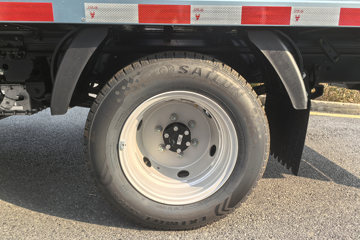 Զ������F3E 2025���ǻ۰� Һɲ 3.82�׵��Ŵ��綯��ʽ΢�� ����65kWhͼƬ