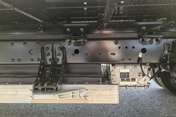 Զ������F3E 2025���ǻ۰� Һɲ 3.82�׵��Ŵ��綯��ʽ΢�� ����65kWhͼƬ