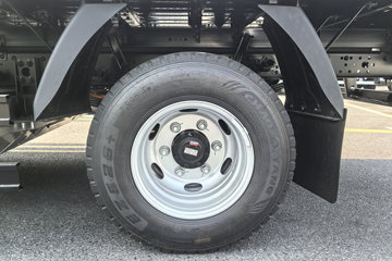 Զ������H9E ���˰� 4.15�׵��Ŵ��綯��ʽ�Ῠ ��о131.99kWhͼƬ